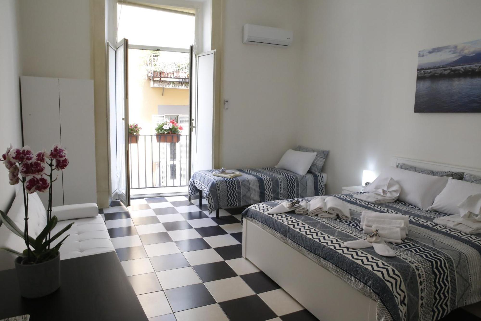 Mb Napoles Intera Casa Nápoles Exterior foto