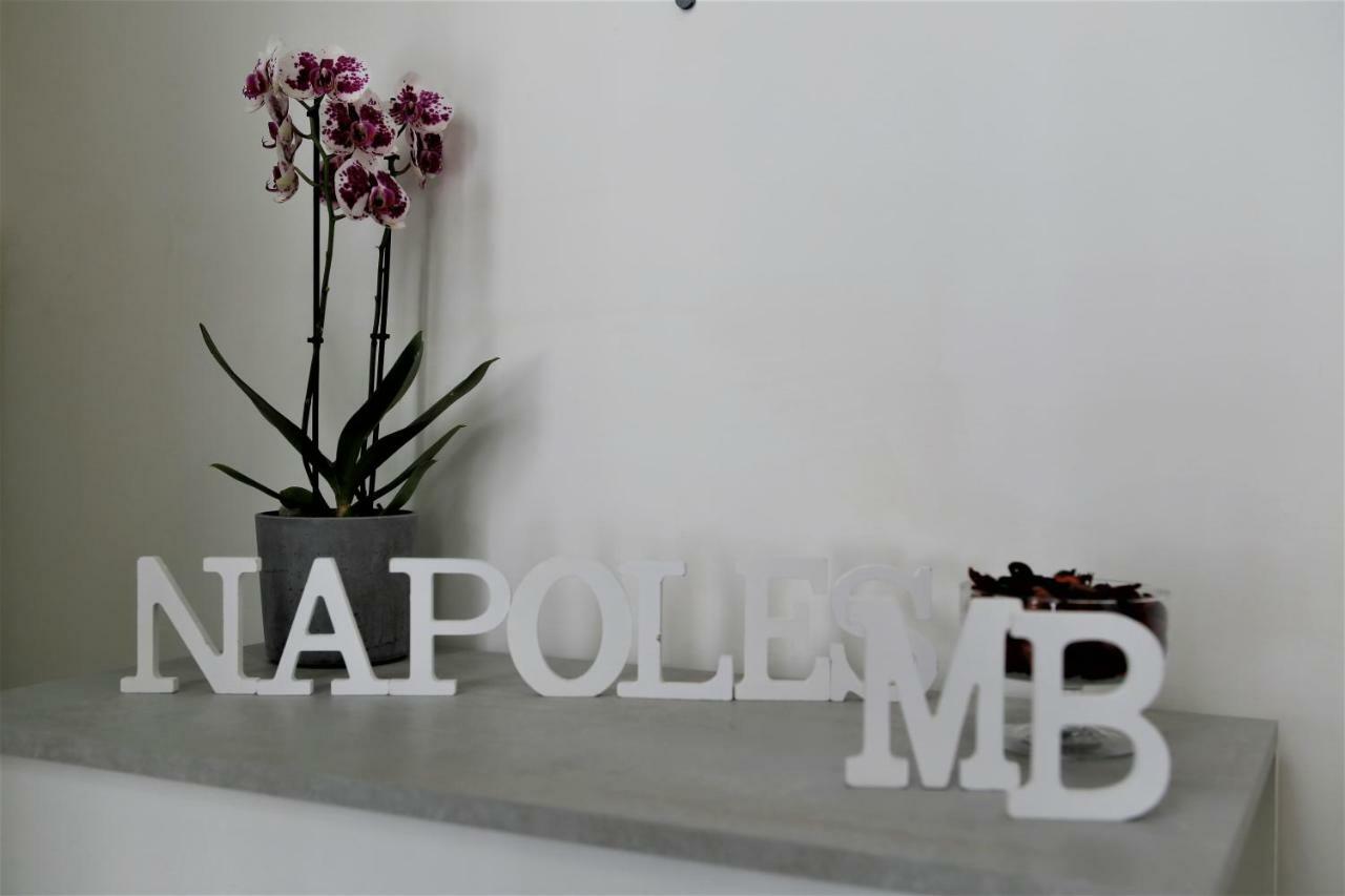Mb Napoles Intera Casa Nápoles Exterior foto